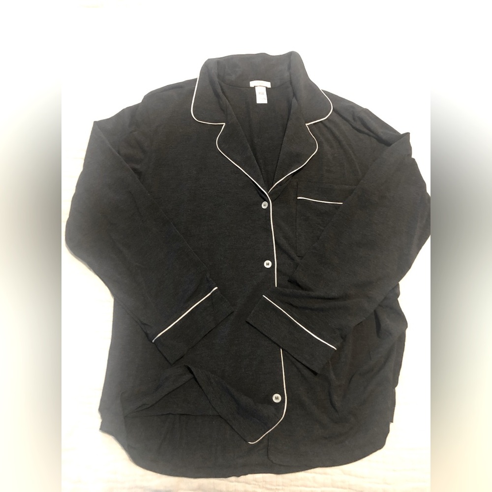 Eberjey Button-Up Pajama Top with White Trim EUC 1652